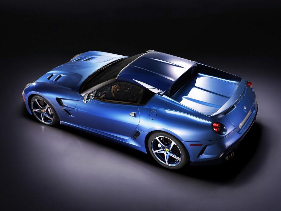  Ferrari Superamerica 45 2011 года  (фото 26 из 27)